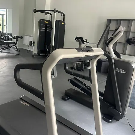 Oxana Summer Alezzi Apartment