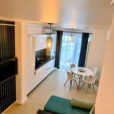 Apartment Oxana Summer Alezzi Năvodari