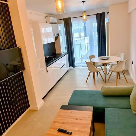 Oxana Summer Alezzi * Năvodari