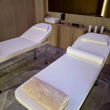 아파트 Oxana Summer Alezzi Năvodari